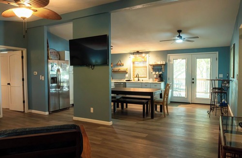 Mead Hotel | Willow Springs Marina