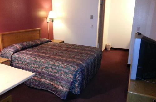 Cheney Hotel | Willow Springs Motel