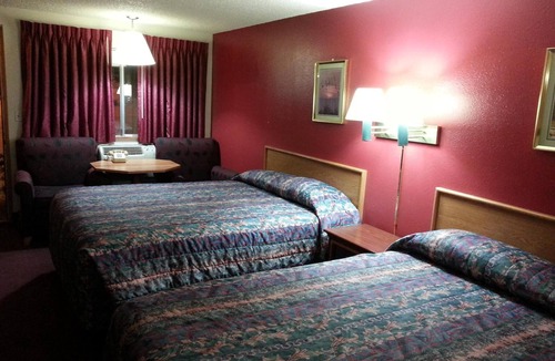 Cheney Hotel | Willow Springs Motel