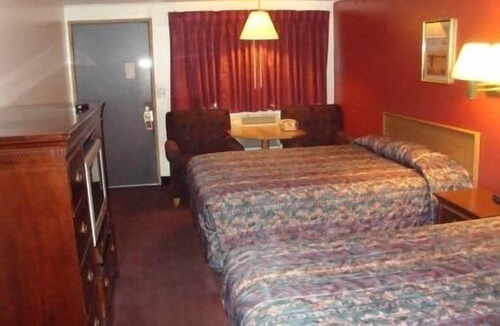 Cheney Hotel | Willow Springs Motel