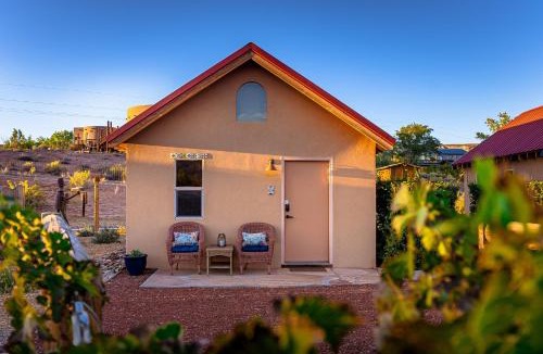 Bluff House | Willow Street Cottages