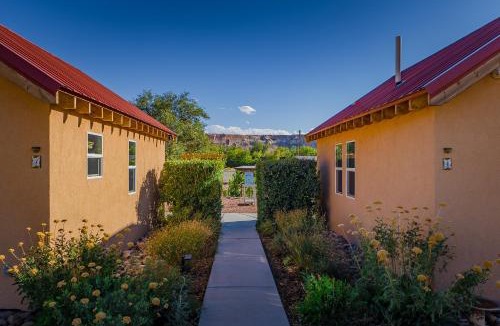 Bluff House | Willow Street Cottages