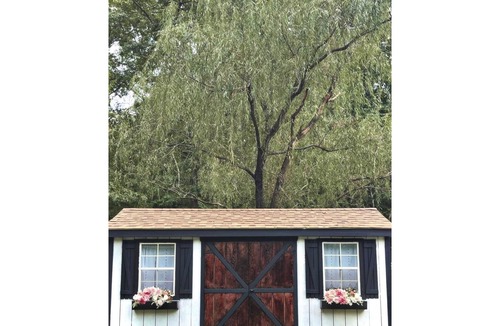 Salem Cottage | Willow Tree Cottage