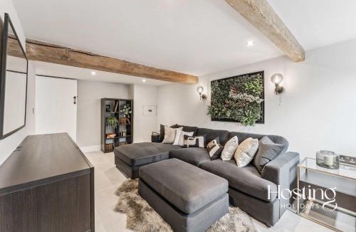 Wallingford House | Willowbrook Cottage - 3 Bed Countryside Escape