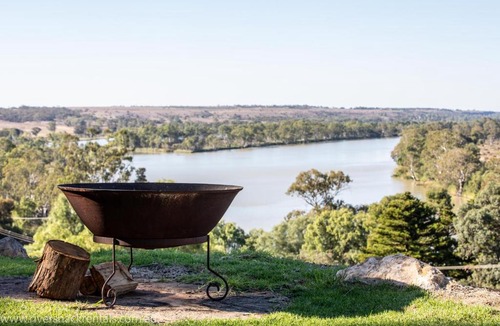 Walker Flat Resort | Willowdene Shack 8 Aruma River Resort