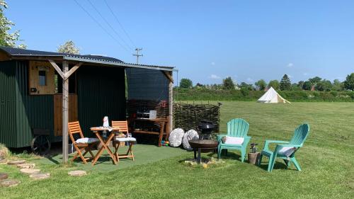 Longford Other | Willowdene shepherds hut