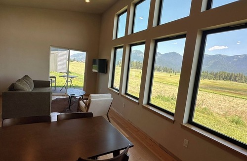 Creston Cabin | Willowline Cabin #1