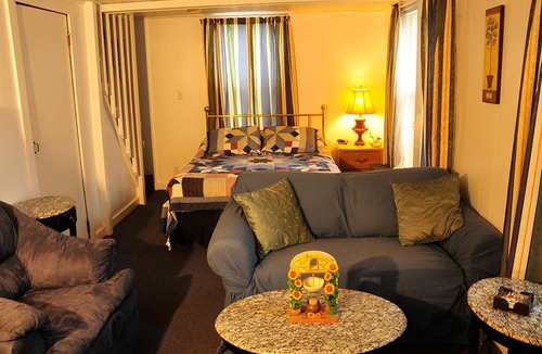 Williamstown Hotel | Willows Motel
