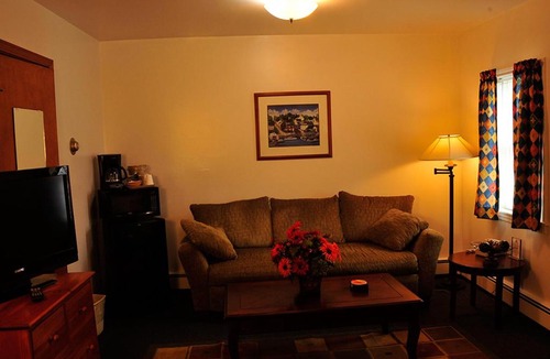 Williamstown Hotel | Willows Motel