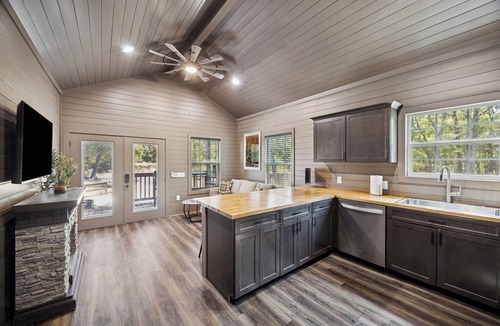 Plantersville Cabin | Willowstead Cottage #4