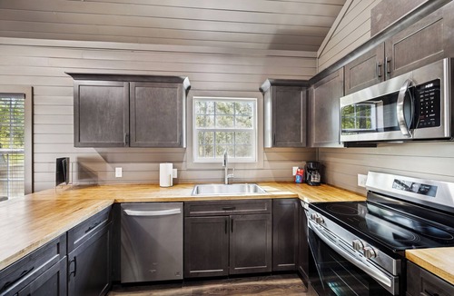 Plantersville Cabin | Willowstead Cottage #4