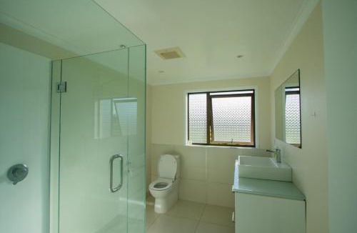 Bell Block Apartment | Wills On The Water Beachfront Apartment