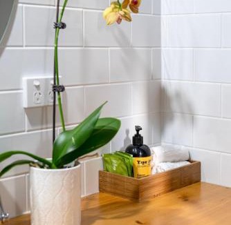 Willunga Bed & Breakfast | Willunga Gallery Cabins