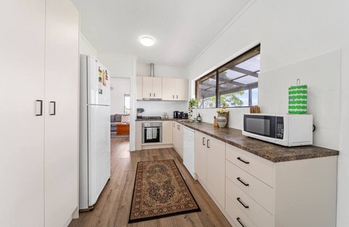 Willunga South House | Willunga House - Fireplace Vineyard Views