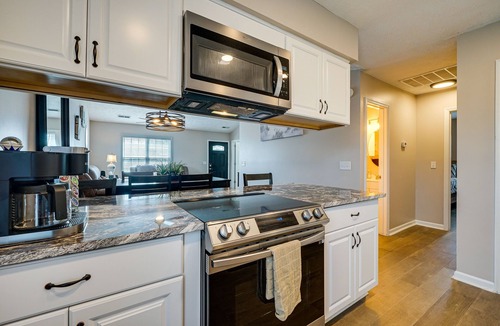 Murraysville House | Wilmington Home ~ 7 Mi to Wrightsville Beach!