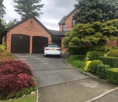 Wilmslow House | Wilmslow Airbnb