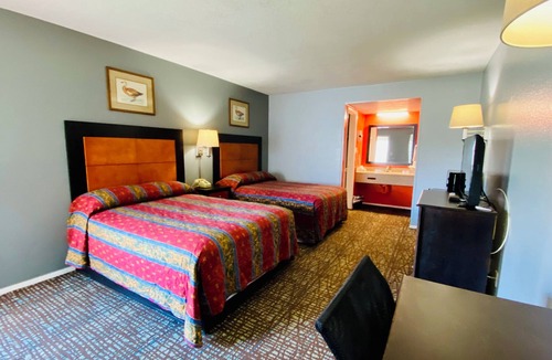 Cushing Hotel | Wilshire Inn