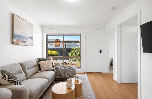 Newcomb Apartment | Wilson Executive by Geelong Short & Long Stays