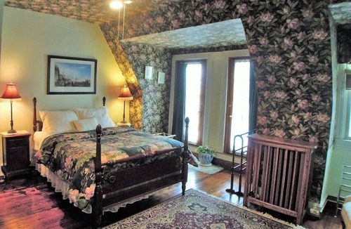 Downtown Baltimore Bed & Breakfast | Wilson House Bed & Breakfast