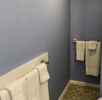 Dryden Hotel | Wilson Lake Inn