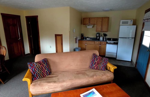 Dryden Apartment | Wilson Lake Inn
