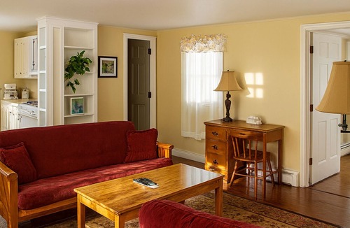 Dryden Hotel | Wilson Lake Inn