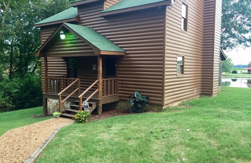 Town Creek Cabin | Wilson Lake,Private dock RTJ Golf Close by Last min Discount for the Holiday’s