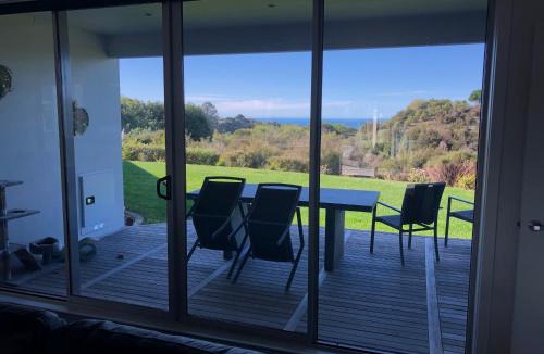 Napier House | Wilsons Retreat - Hosts On-site
