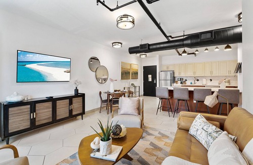 Wilton Manors Apartment | Wilton River Suites (Adults Only)