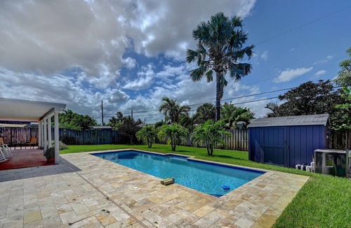 Oakland Park House | Wilton Zen: 2 Bed 2 Bath w/ Heated Salt Water Pool!