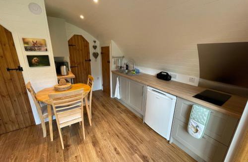 Wimbish Cabin | Wimbish Hall Cabins