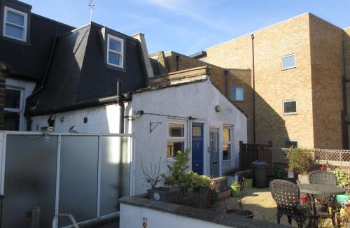 Southfields Apartment | Wimbledon Apartment