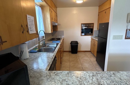 Winchester Bay Hotel | Winchester Bay Inn