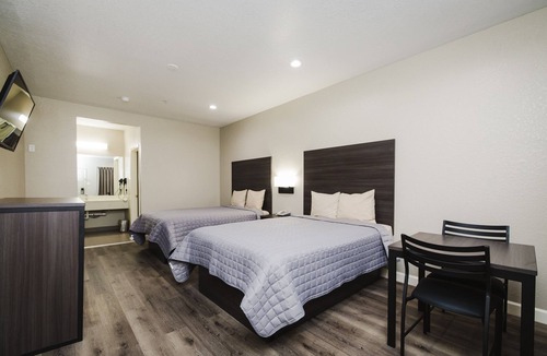 Humble Hotel | Winchester Inn & Suites Humble/IAH/North Houston