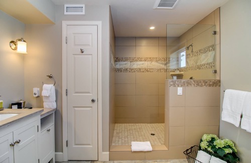 Historic Downtown District Hotel | Winchester Inn
