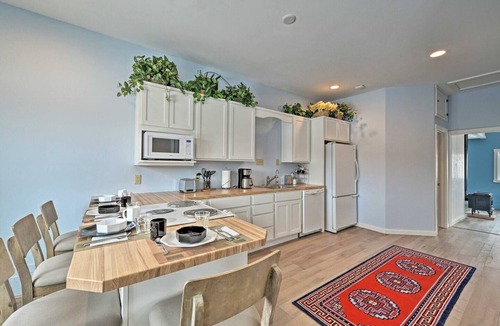 Lander Apartment | Wind River Quarters, Near Downtown. Sleeps 4.