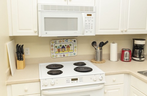 Ono Island Apartment | Windemere Resort Unit 604