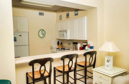 Ono Island Apartment | Windemere Resort Unit 604