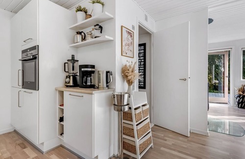 Handrup House | "Winder" - 925m from the sea by Interhome
