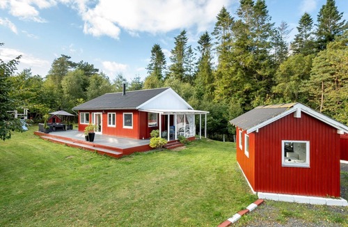 Handrup House | "Winder" - 925m from the sea by Interhome