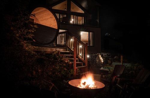 Sainte-Beatrix Ski Chalet | Windermere UK Inspired Thermal Escape SPA SAUNA