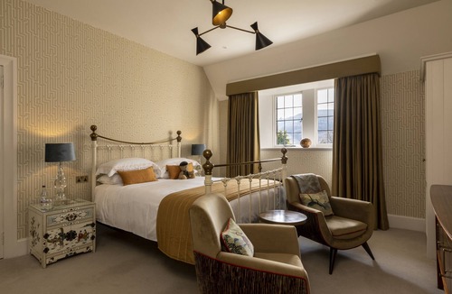 Walkerburn House | Windlestraw