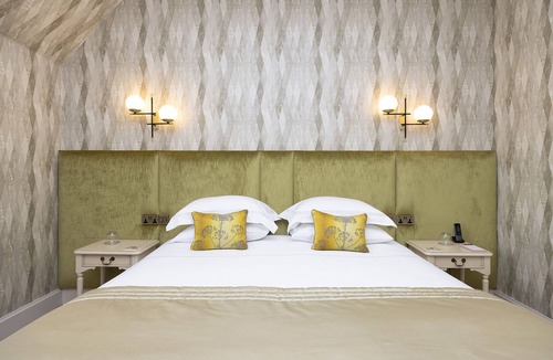 Walkerburn House | Windlestraw