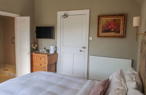 Walkerburn Bed & Breakfast | Windlestraw Guesthouse