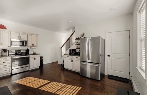 Mount Aetna House | Windmill Abode - Modern 3BR Getaway w/Fire Pit