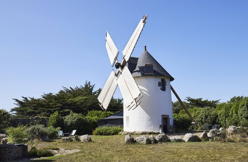 Ile d'Yeu House | Windmill | authenticity and modernity