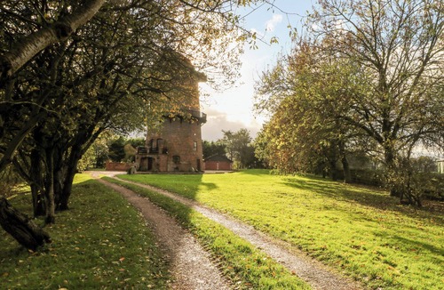 Ormskirk Cottage | Windmill On The Farm