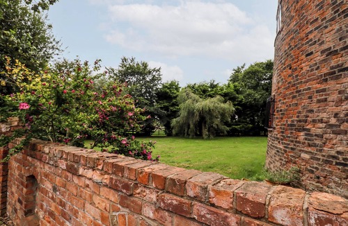 Ormskirk Cottage | Windmill On The Farm