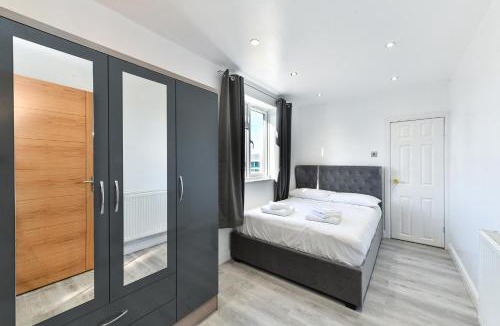 Mansfield House | Windmill Villa