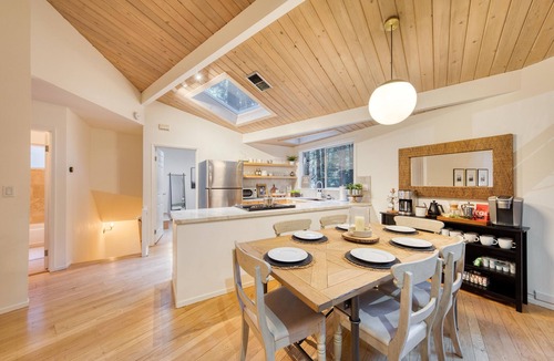 Mill Valley House | Window to the Redwoods